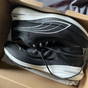 Puma deviate nitro running shoes